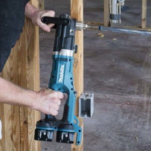 Makita Angle Drills for Confined-Space Drilling