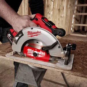 Milwaukee Cordless Circular Saws