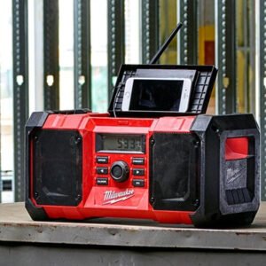 Milwaukee Cordless Radios for Canadian Jobsites